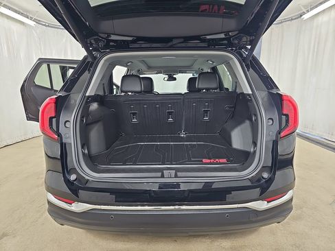 Certified 2024 GMC Terrain SLT w/ LPO, Floor Liner Package image 15