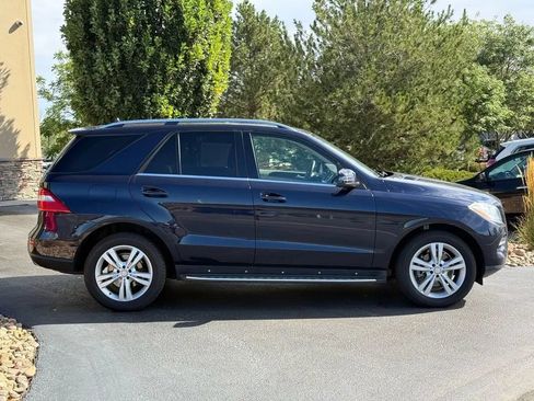 Used 2014 Mercedes-Benz ML 350 BlueTEC 4MATIC image 3