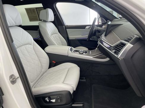 Used 2026 BMW X7 xDrive40i w/ Executive Package AWD/4WD image 22