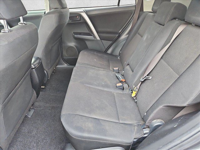 Used 2017 Toyota RAV4 LE w/ Carpet Mat Package FWD image 23