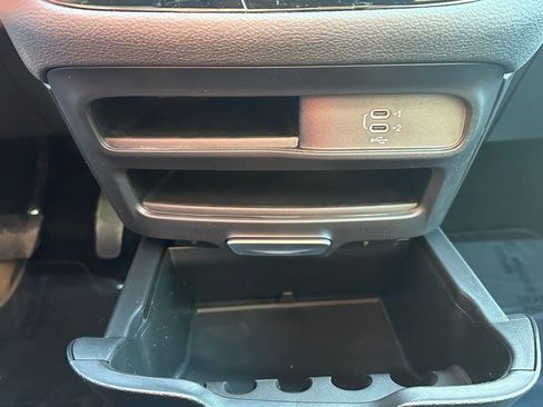 New 2026 Chrysler Pacifica Select w/ S Appearance Package image 29