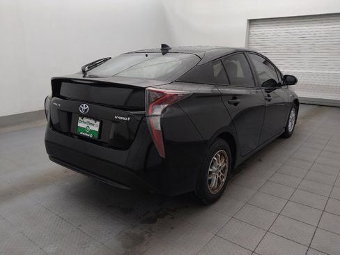 Used 2016 Toyota Prius Four image 9