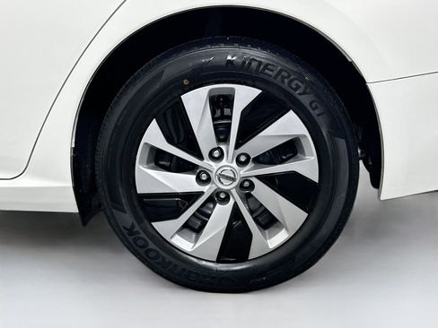 Used 2022 Nissan Altima 2.5 S image 11