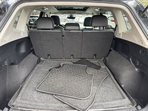Used 2022 Volkswagen Tiguan SE image 25