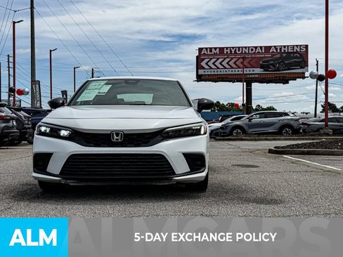 Used 2023 Honda Civic Sport image 3