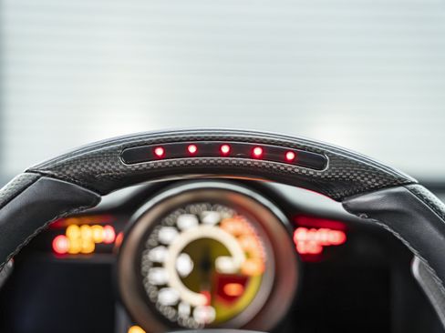 Used 2016 Ferrari 488 GTB RWD image 33