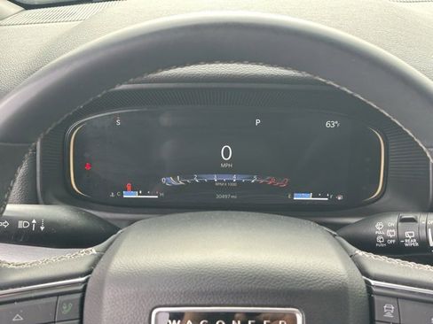 Used 2023 Jeep Wagoneer Series II image 8