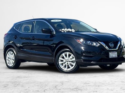Used 2021 Nissan Rogue Sport S FWD image 2