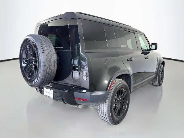 New 2026 Land Rover Defender 110 S AWD/4WD image 5