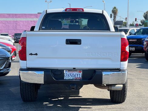 Used 2016 Toyota Tundra SR5 w/ SR5 Upgrade Package AWD/4WD image 5