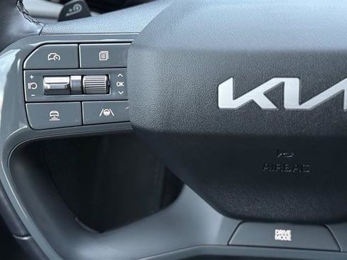 Used 2024 Kia EV9 Light Long Range image 28