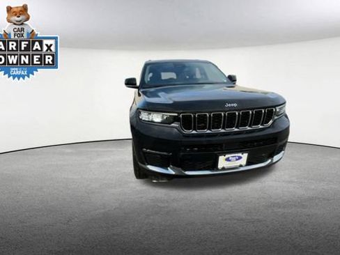Used 2022 Jeep Grand Cherokee L Limited image 3