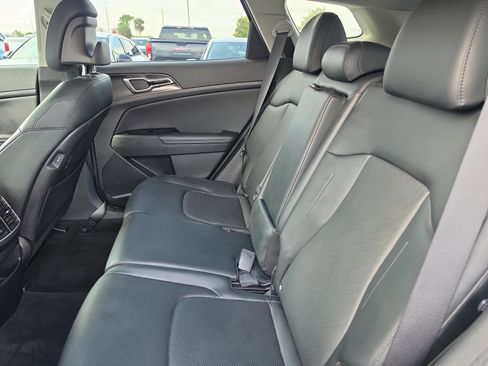 Used 2023 Kia Sportage EX FWD image 11