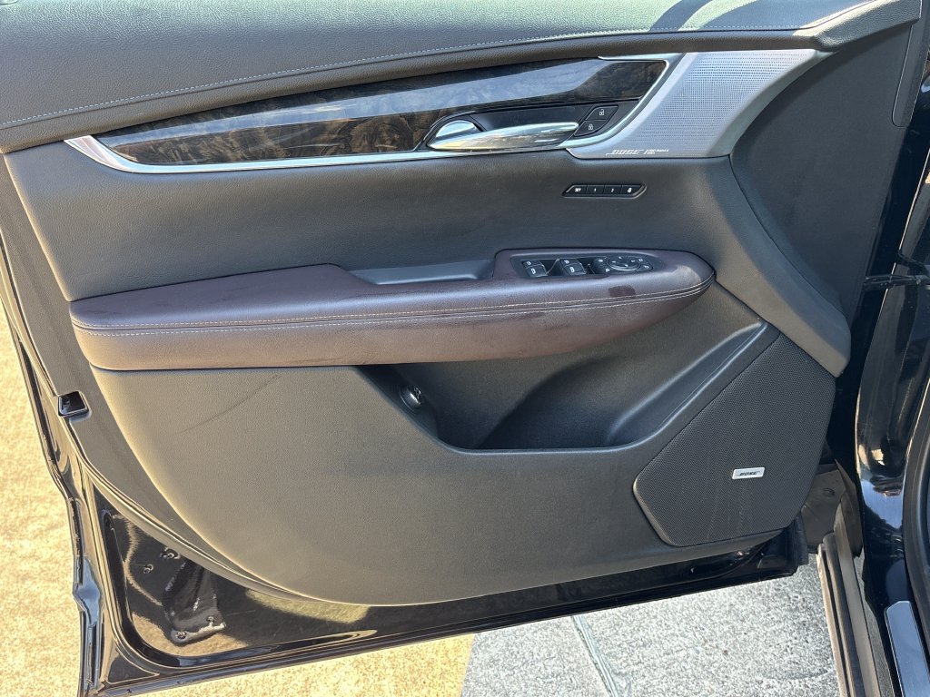 Used 2021 Cadillac XT6 Premium Luxury FWD image 10