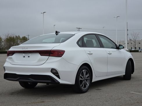 Used 2023 Kia Forte LXS w/ LXS Technology Package image 17