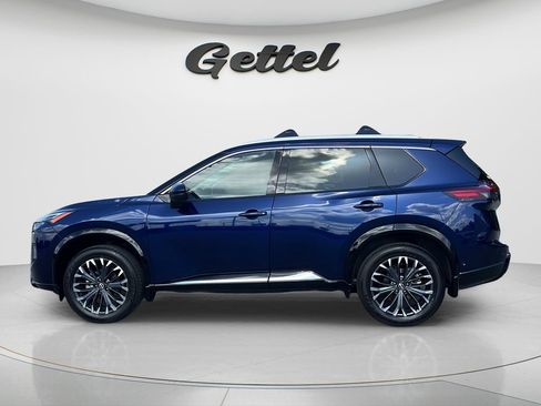 Used 2025 Nissan Rogue Platinum FWD image 8