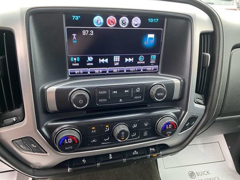 Used 2017 GMC Sierra 1500 SLE w/ SLE Value Package AWD/4WD image 21