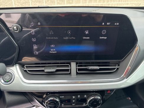 New 2026 Chevrolet Trax LT w/ Driver Confidence Package FWD image 23