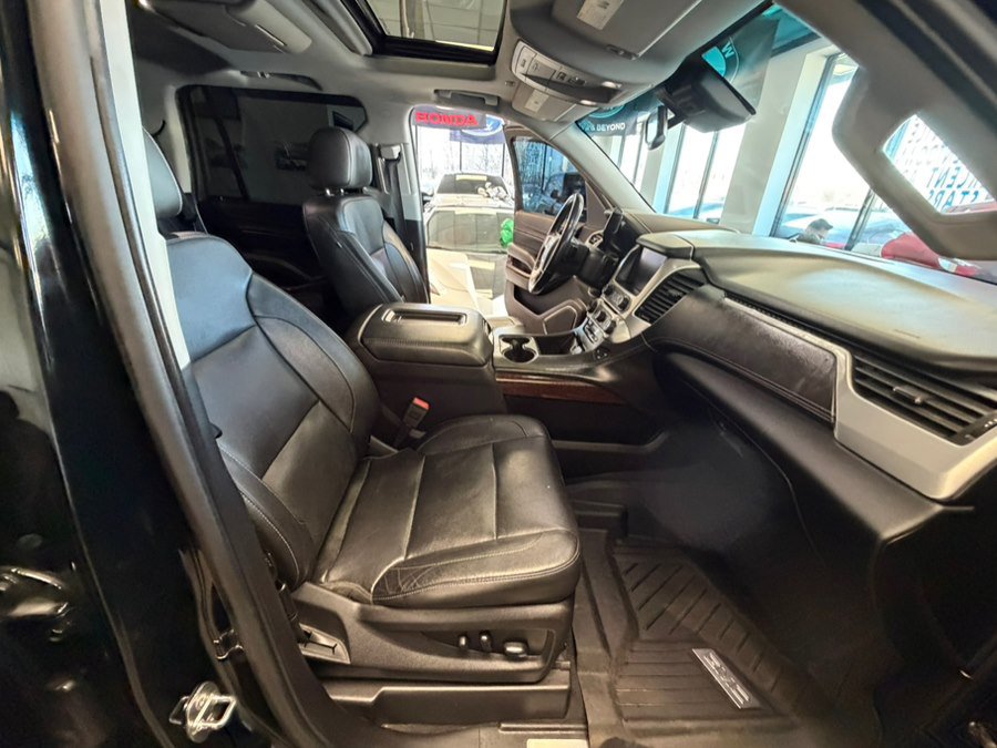 Used 2019 GMC Yukon SLT w/ Graphite Performance Edition AWD/4WD image 48