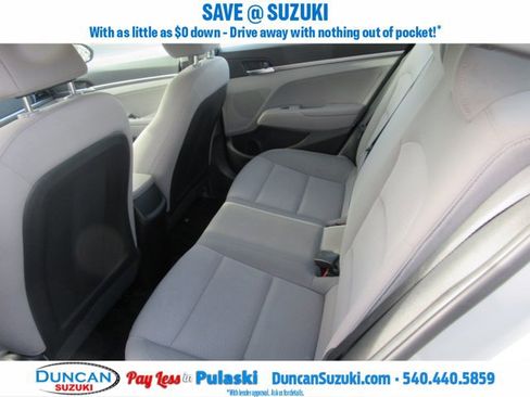 Used 2020 Hyundai Elantra SE w/ Cargo Package (C1) image 11