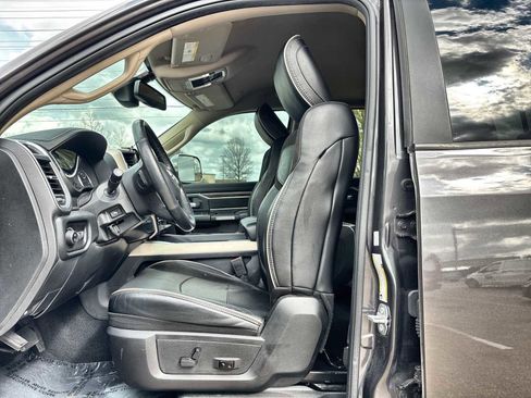 Used 2019 RAM 2500 Laramie image 3