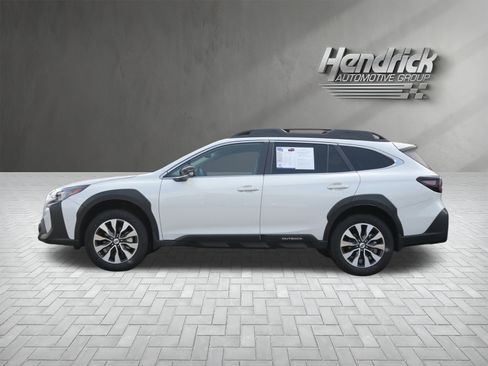 Certified 2025 Subaru Outback Limited image 6