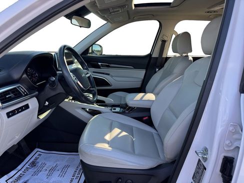 Used 2022 Kia Telluride S image 11