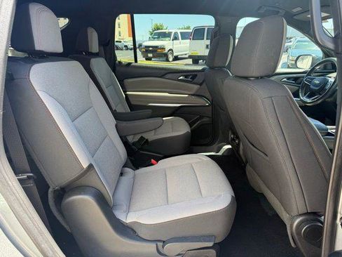 Used 2024 Chevrolet Traverse LT w/ LPO, Floor Liner Package AWD/4WD image 4