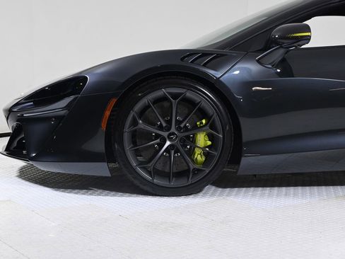 New 2026 McLaren Artura Spider RWD image 25
