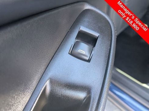 Used 2023 Buick Encore GX Preferred w/ Cold Weather Comfort Package AWD/4WD image 11