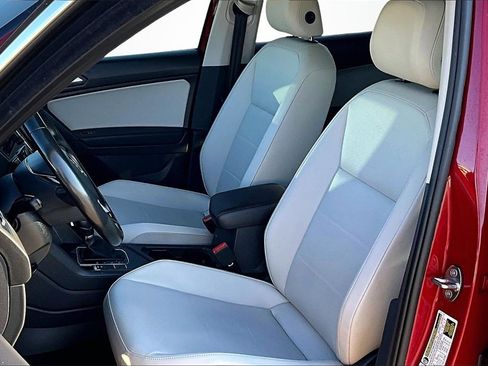 Used 2019 Volkswagen Tiguan SE w/ Panoramic Sunroof Package image 21