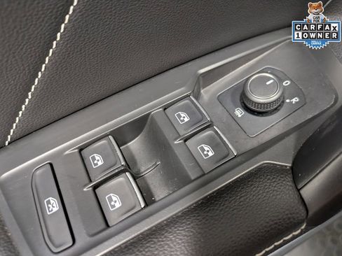 Used 2022 Volkswagen Tiguan SE w/ Panoramic Sunroof Package image 10