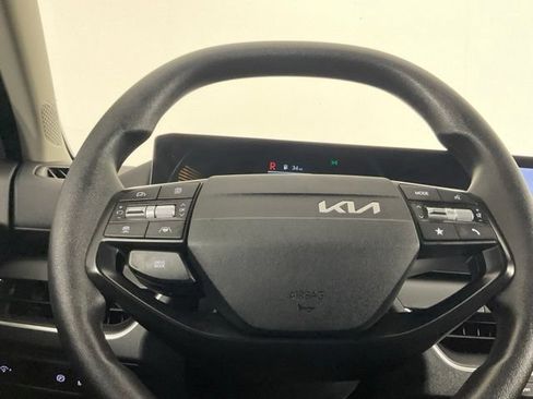 Used 2025 Kia K4 FWD image 24