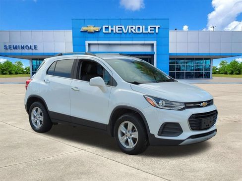 Used 2019 Chevrolet Trax LT w/ LT Convenience Package AWD/4WD image 1