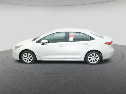 New 2025 Toyota Corolla LE image 3