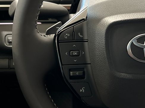 New 2026 Toyota C-HR AWD/4WD image 25