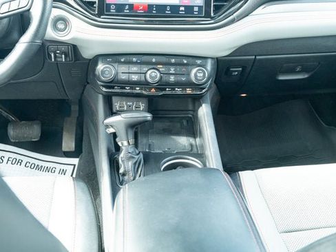 Certified 2023 Dodge Durango GT RWD image 31