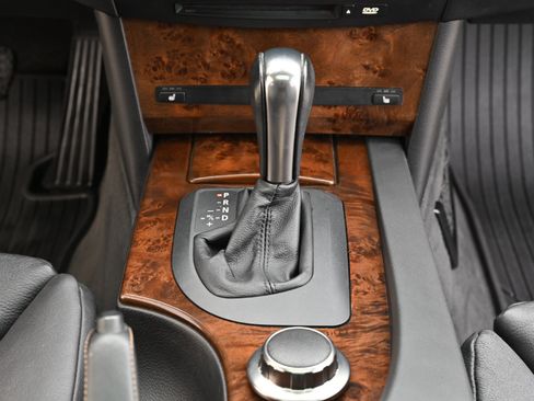 Used 2007 BMW 550i Sedan image 21