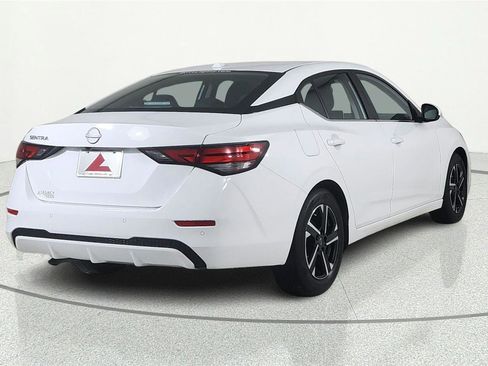 Certified 2025 Nissan Sentra SV FWD image 5