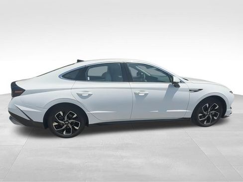 Certified 2024 Hyundai Sonata SEL FWD image 9