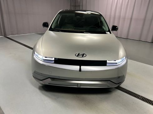 Used 2024 Hyundai Ioniq 5 Limited image 2