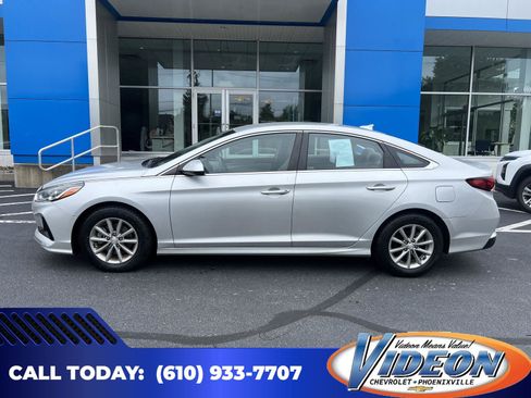 Used 2018 Hyundai Sonata ECO FWD image 1