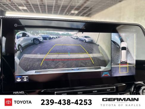Used 2022 Toyota Highlander Platinum AWD/4WD image 16