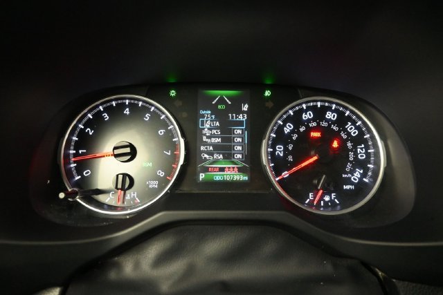 Used 2021 Toyota RAV4 XLE w/ Convenience Package FWD image 30