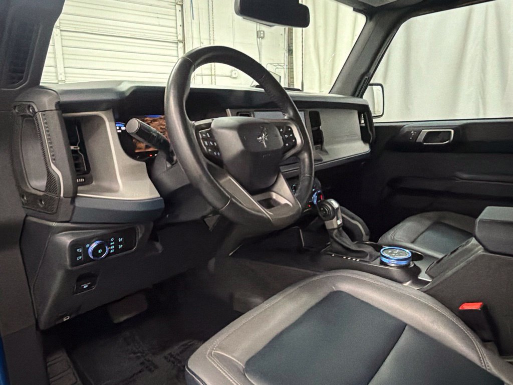 Used 2024 Ford Bronco Outer Banks AWD/4WD image 14