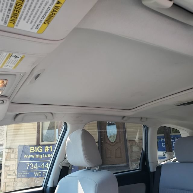 Used 2015 Subaru Forester 2.5i Premium w/ All-Weather Package AWD/4WD image 36