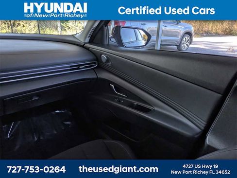 Certified 2023 Hyundai Elantra SEL w/ Convenience Package image 16