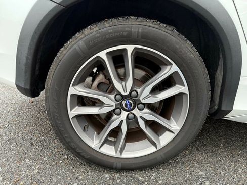 Used 2018 Volvo V60 T5 Cross Country w/ Convenience Package image 10