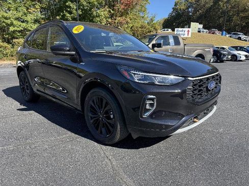 Certified 2023 Ford Escape ST-Line Elite image 4