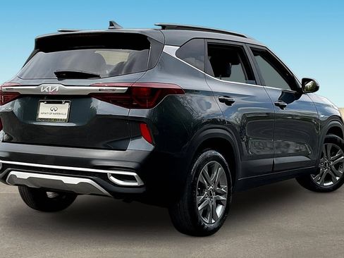 Used 2022 Kia Seltos S AWD/4WD image 5